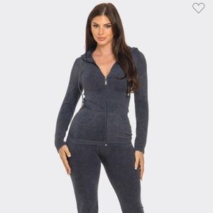 Grayest 2 pcs stretchy with a hood fits perfect true to size